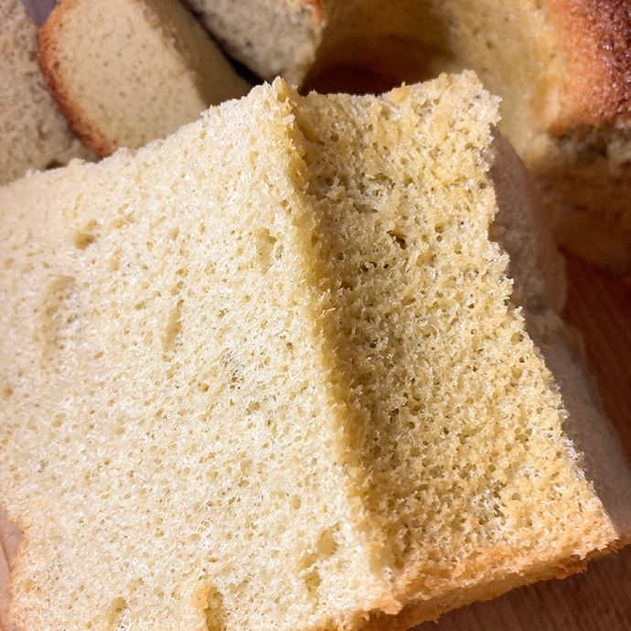 ラベンダー香るシフォンケーキ